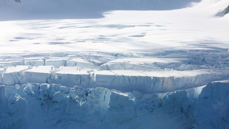 Volcanic heat source discovered under melting Antarctic glacier
