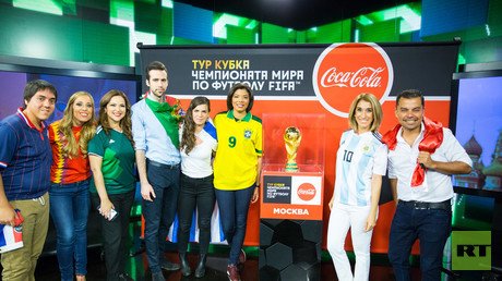 Golden guest - World Cup trophy lands at RT HQ in Moscow ahead of Russia 2018 (VIDEO)