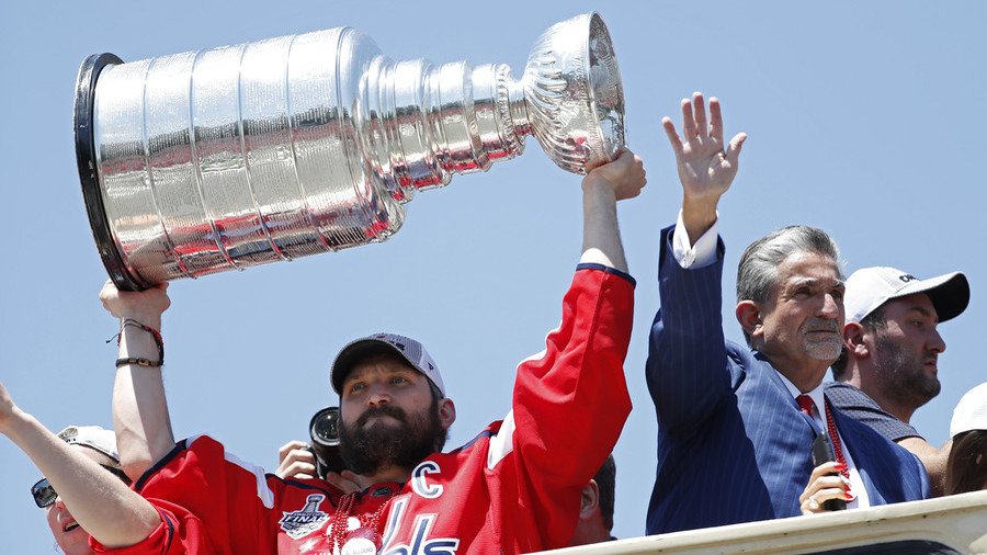 No Putin at Spain-Russia match, but hosts are getting extra support from Stanley Cup champ Ovechkin