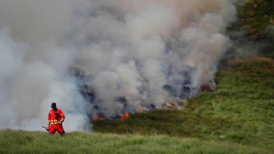 Arsonists spotted lighting fires only miles away from out-of-control moorland blaze
