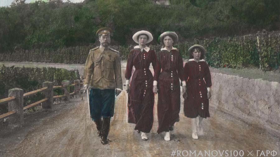 #Romanovs100: Artist finishes what Romanov sisters started, colors photos after Anastasia (VIDEO)