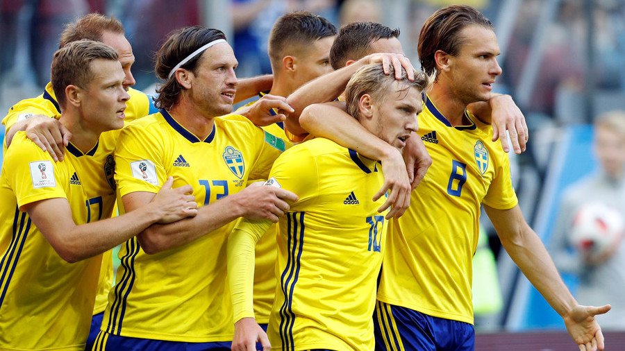 Sweden aiming to upset an England team on the verge of history