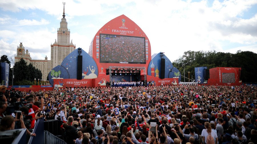 24,000 fans thank Russian players for fantastic World Cup display (PHOTOS)