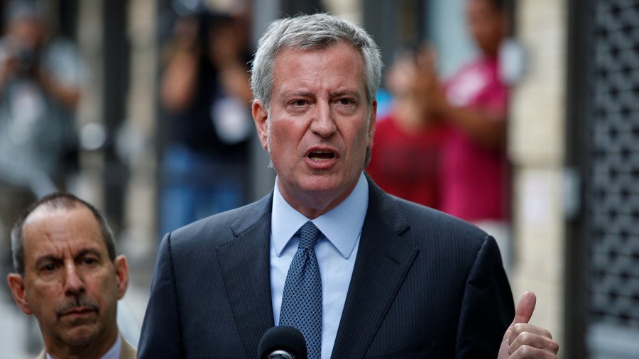 NYPD ‘cleared’ Mayor De Blasio’s flight home on $3m spy plane