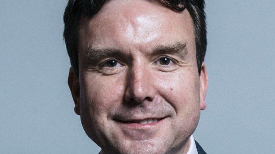 ‘Can she take a beating?’ Tory minister resigns after bizarre, perverted sexting exposé