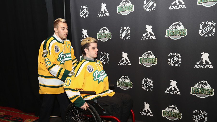 Paralyzed ice hockey player returns to action 3 months after horrific crash