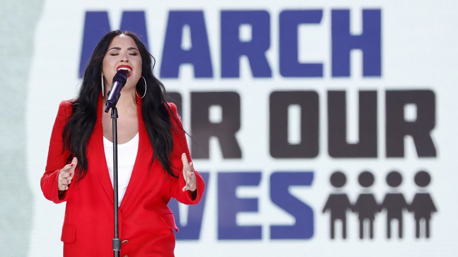 Singer Demi Lovato rushed to LA hospital for ‘heroin overdose’ – reports