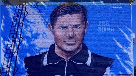 Graffiti with Lev Yashin's portrait in South Russia's city of Krasnodar © Vitaly Timkiv