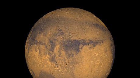 Life on Mars? Scientists discover underground 'lake' at south pole