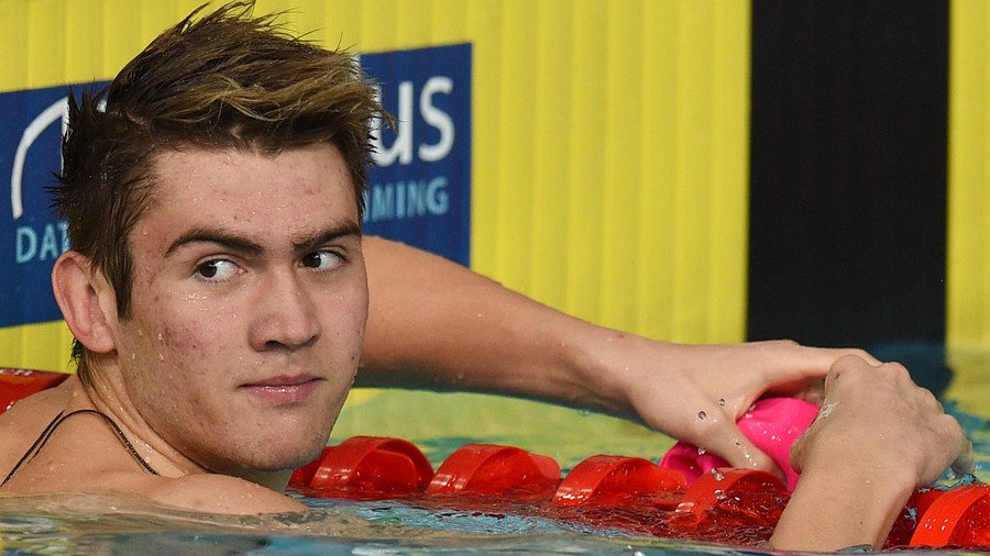 18yo Russian swimmer Kliment Kolesnikov breaks 50m backstroke world record