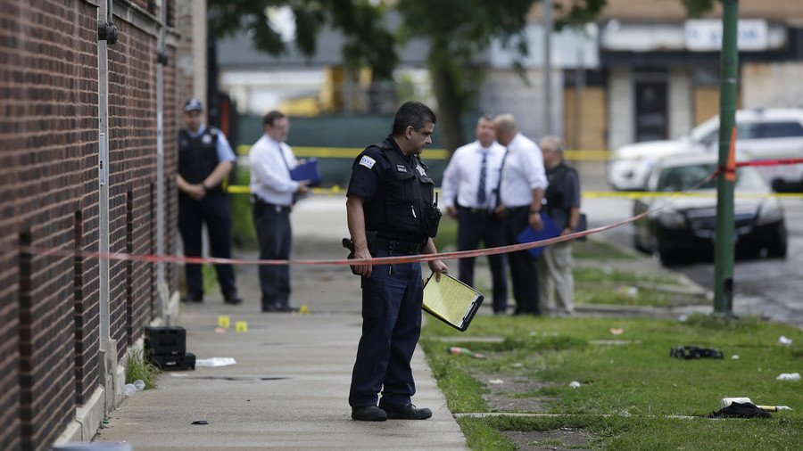 Chicago endures early morning bloodbath with 30 people shot in 3 hours