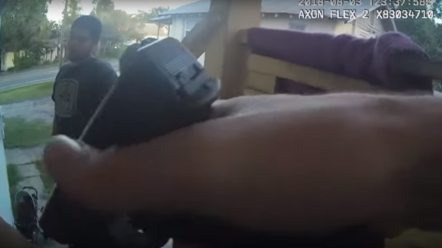 Cop shoots domestic abuse suspect after Taser struggle (GRAPHIC VIDEO)