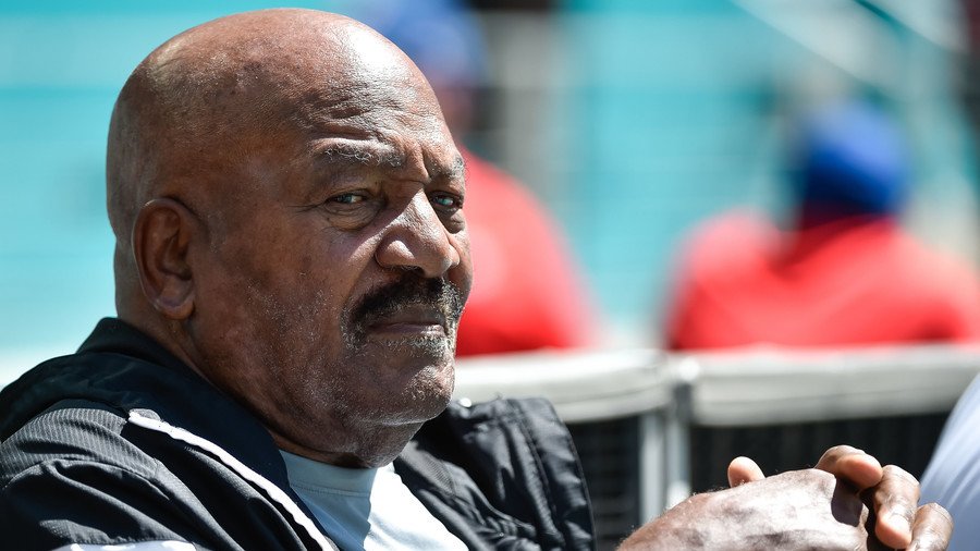 ‘I will always respect the flag’ – NFL legend Jim Brown on anthem protests