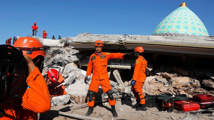 VIDEOS reveal city in chaos as Lombok crumbles under another earthquake