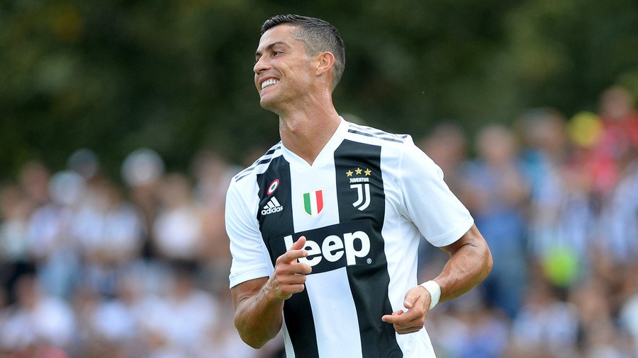 Cristiano Ronaldo scores in Juventus debut friendly match