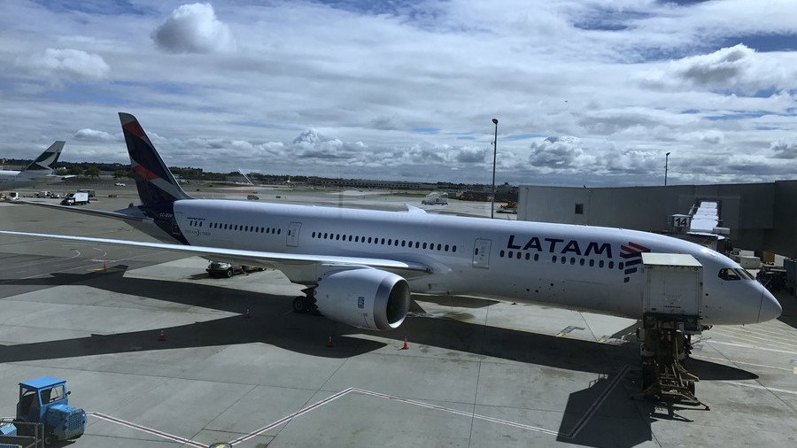 Fake bomb threats force nine Chilean planes to make emergency landings