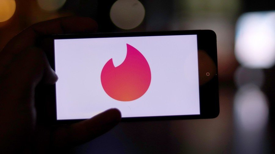 Prankster lures men to New York square to compete in ‘real life’ Tinder