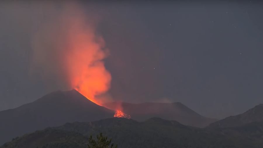 Back in action: Mount Etna, Europe’s most active volcano, spews lava and ash (VIDEOS)