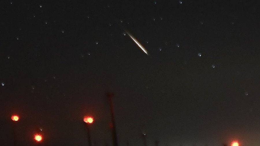 ‘The sky was falling’: Perth residents shocked by BOOM of ‘bloody huge’ meteor (VIDEO)