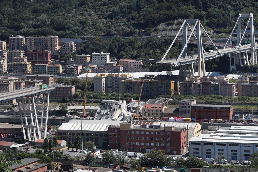 Genoa FC supporters hold 43 minutes of silence to honor victims