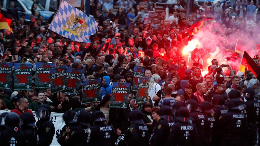 ‘Get up off sofa and speak up’: German FM blasts right-wing extremists after Chemnitz riots