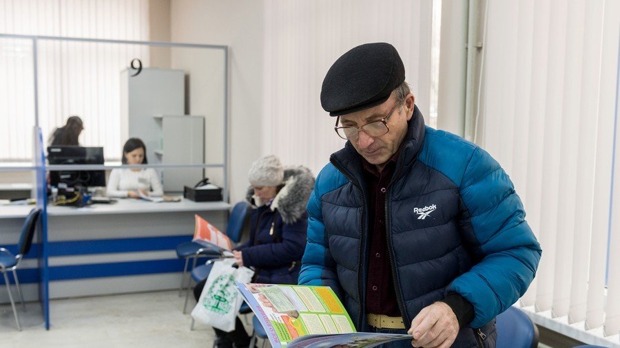 Duma gives first nod to Putin’s bill on responsibility for sacking workers of ‘pre-pension age’