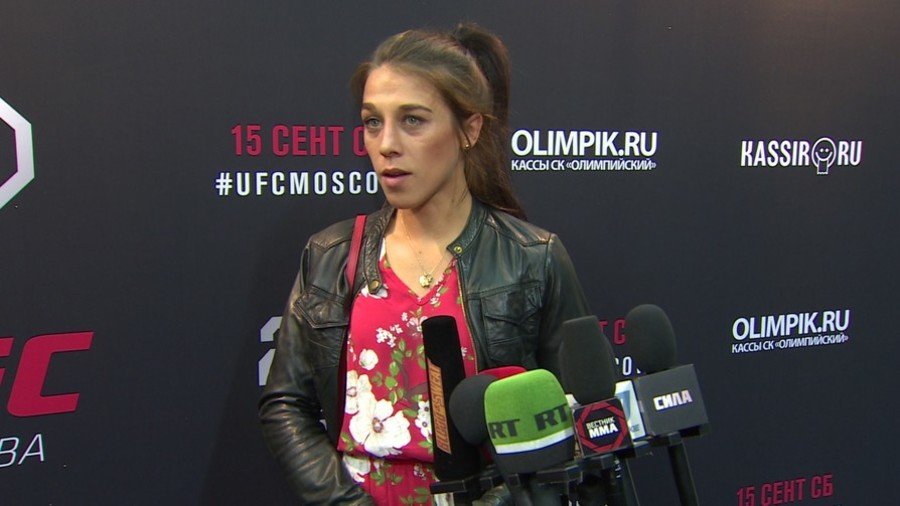 Joanna Jedrzejczyk outraged after question about Muay Thai losses to Valentina Shevchenko (VIDEO)