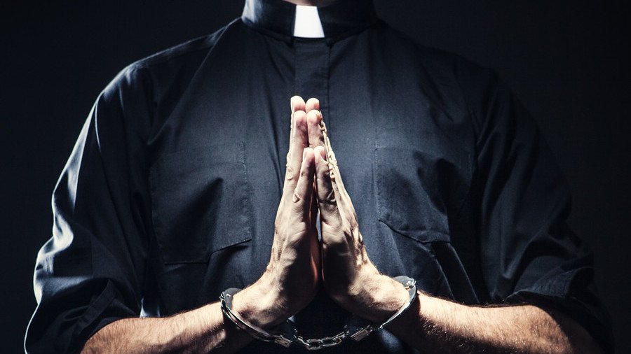 72yo priest accused of groping woman & kicking two policemen while resisting arrest