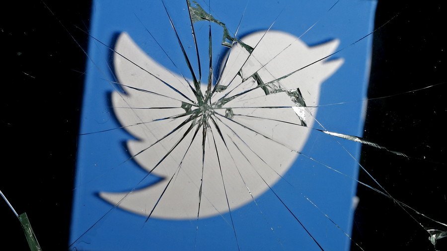 Oops! It took Twitter 2 weeks to tell users of bug that exposes messages to unauthorized developers