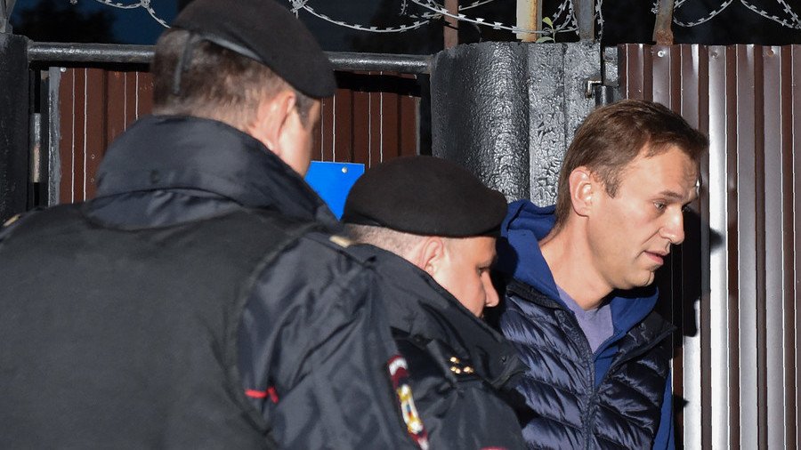 Russian opposition activist Navalny detained moments after walking free from police custody