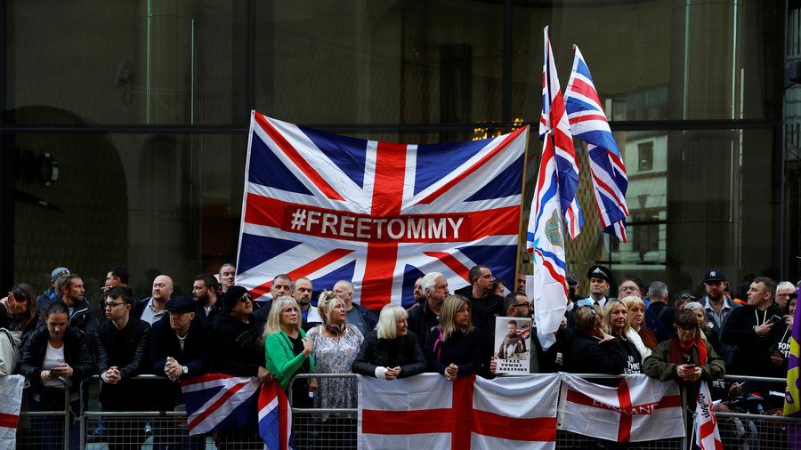 Rowdy supporters vow to rally again after Tommy Robinson case is adjourned 