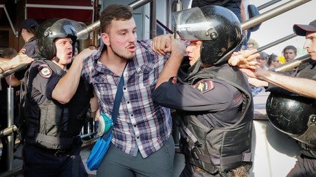 Putin press secretary backs police action against ‘provocative hooligans’