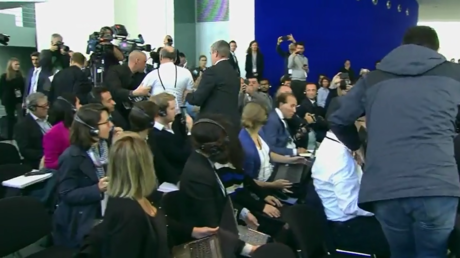 Protesting ‘journalist’ removed during Erdogan-Merkel joint press conference (VIDEO)