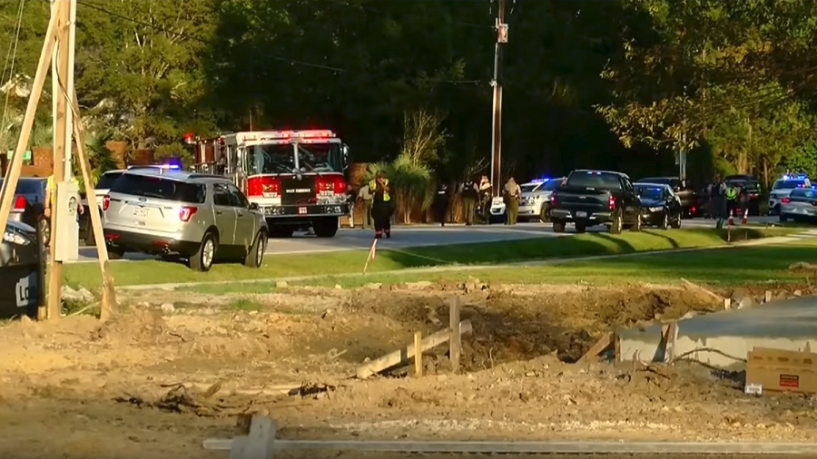 1 officer killed, 6 injured in South Carolina shooting; suspect in custody