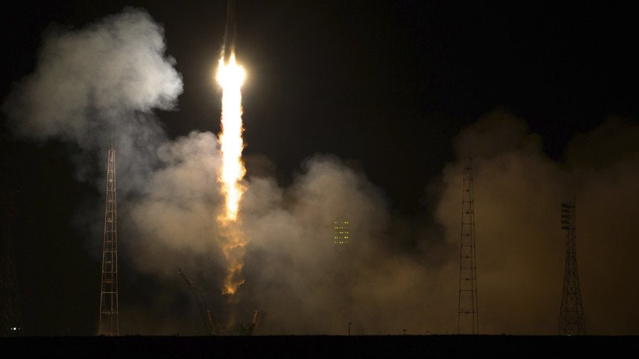 Ambitious space deals signed, India asks Russia for help with its first-ever manned mission