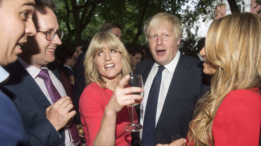 Boris gets owned by his sister in latest Brexit Twitter beef