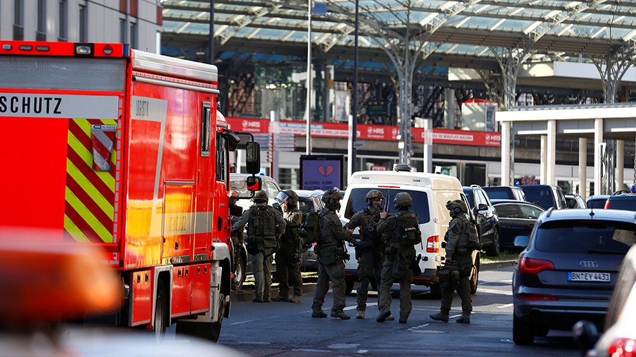 Hostage situation near Cologne main train station – police 