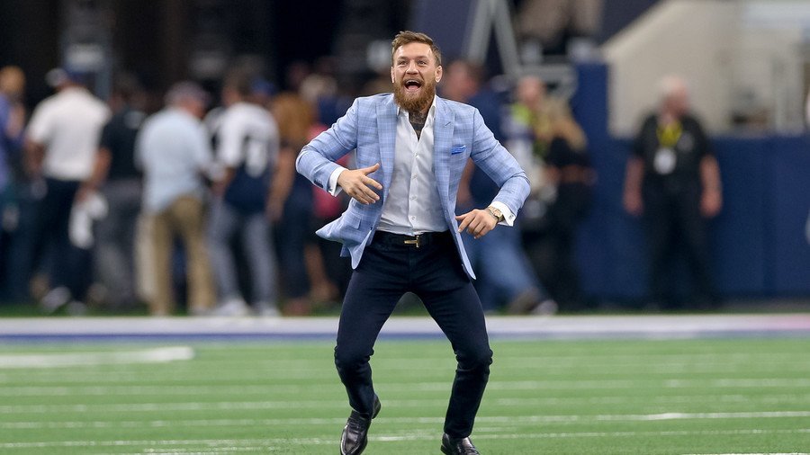 ‘Who the fook throws a football like that?’ McGregor mocked for limp NFL pass (VIDEO)