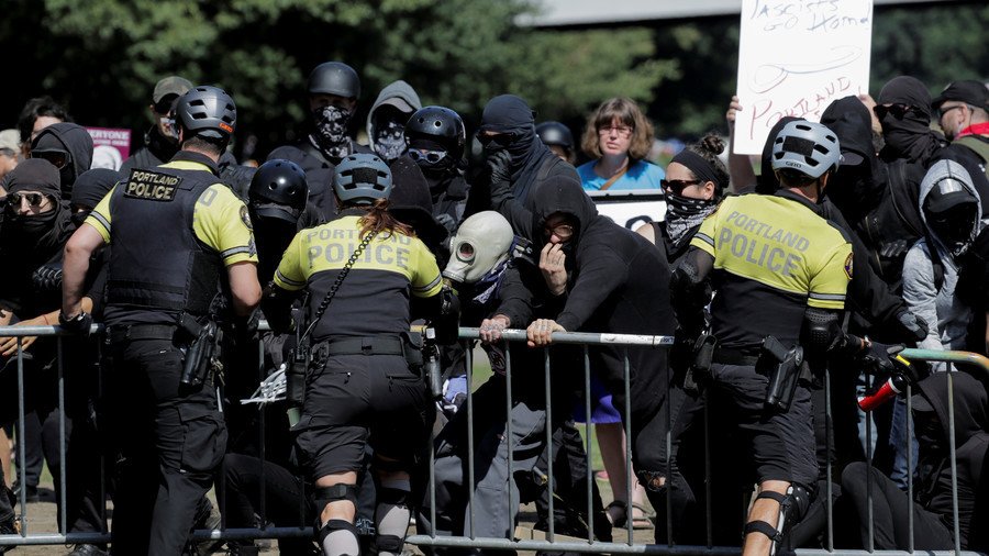 Portland mayor clamps down on violent protest, as nation struggles with left vs right street brawls