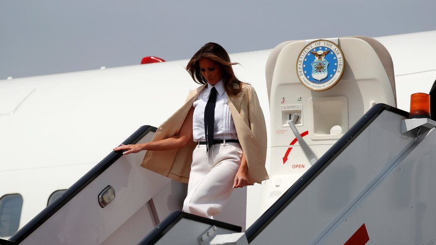 Melania Trump's plane forced to turn around after 'mechanical issue' fills cabin with smoke