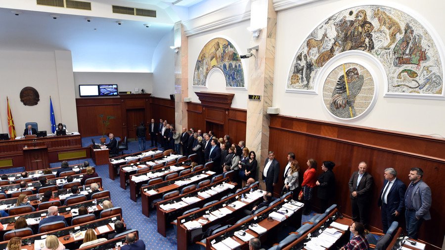 Macedonian parliament narrowly greenlights name change for ‘brighter future’ with NATO & EU