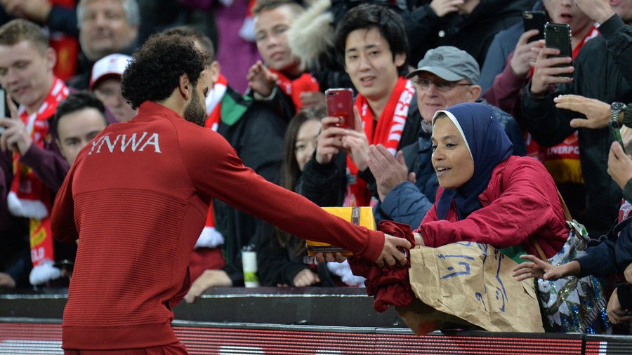 The sweetest gift? Mo Salah gives shirt to fan for chocolate present after UCL win (PHOTOS/VIDEO)
