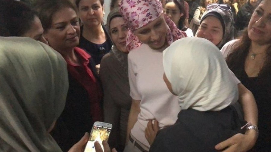 Syria’s cancer-stricken First Lady Asma Assad filmed warmly speaking to hospital patients (VIDEO)