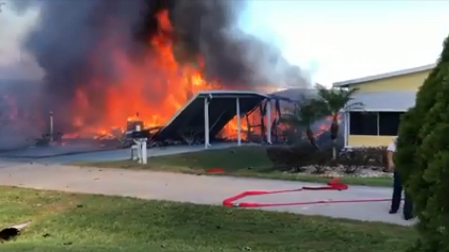 2 killed after helicopter crashes into Florida trailer park (VIDEO)