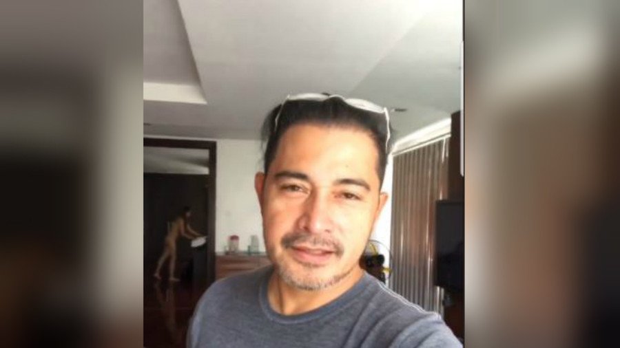 Actor’s birthday video for fan hijacked by naked woman goes viral, sparks nude parodies (VIDEOS)