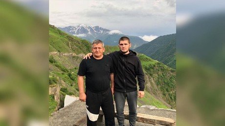 Khabib meets Putin: Russian president congratulates UFC champ on ‘worthy’ victory 