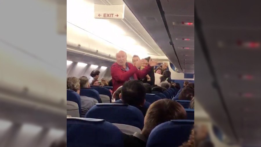 Elderly couple ejected from KLM flight over language barrier (VIDEOS)