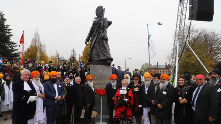 Sculpture honoring Britain’s Sikh WWI fighters defaced in graffiti attack 