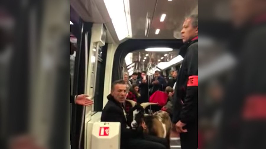You’ve goat to be kidding me: Beastly passenger brings Paris Metro to a halt (PHOTOS, VIDEO)