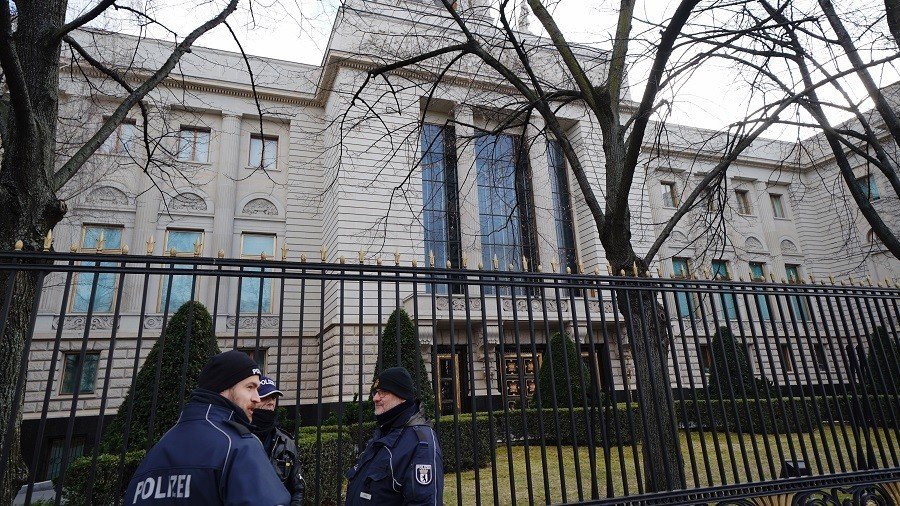 ‘Mentally ill’ person tries to break into Russian embassy in Berlin to ‘request asylum’